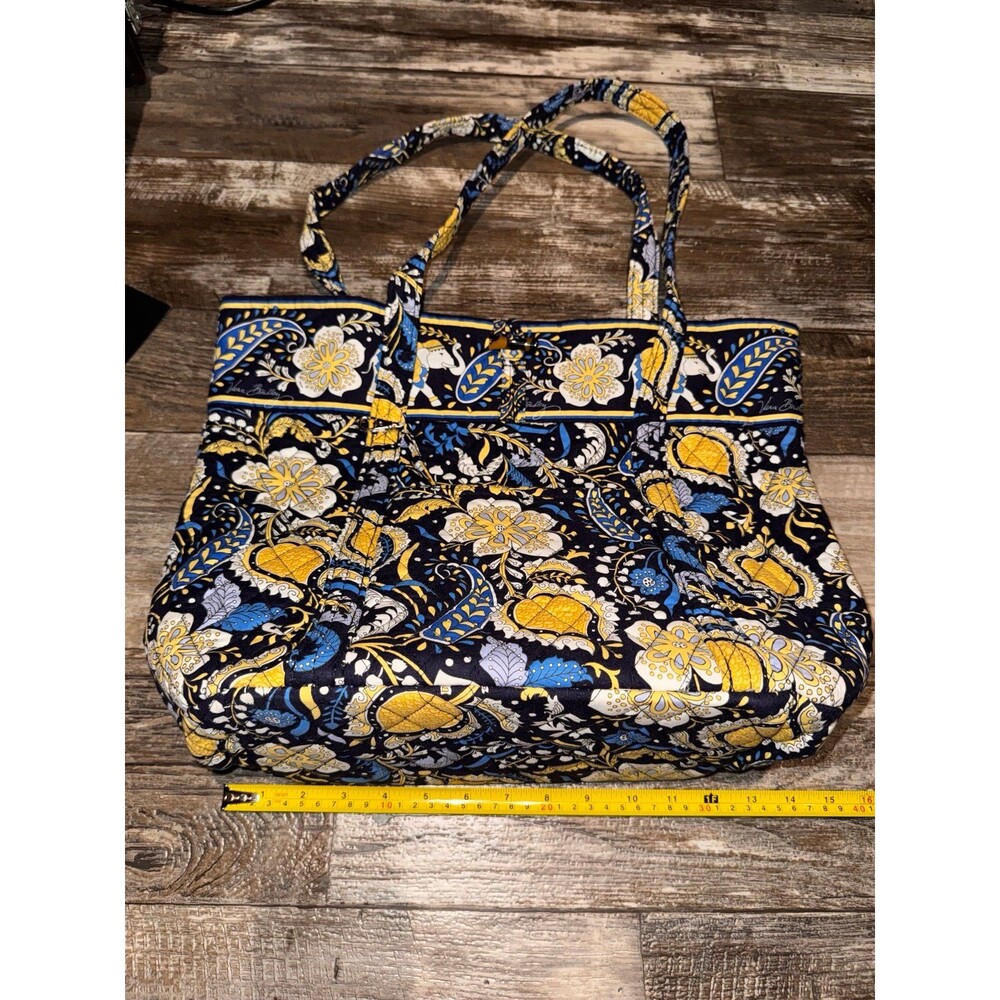 Vera Bradley Ellie Blue Elephant Large Tote
